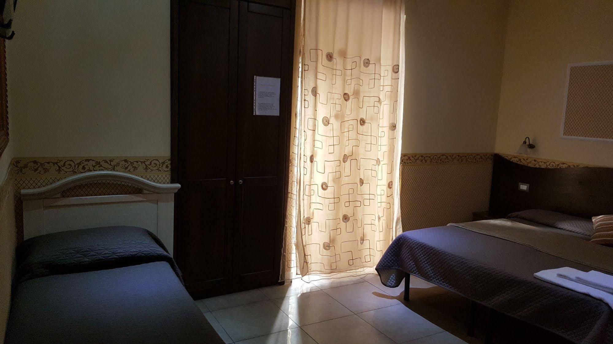 Bed & Breakfast Napoli Centrale Zewnętrze zdjęcie
