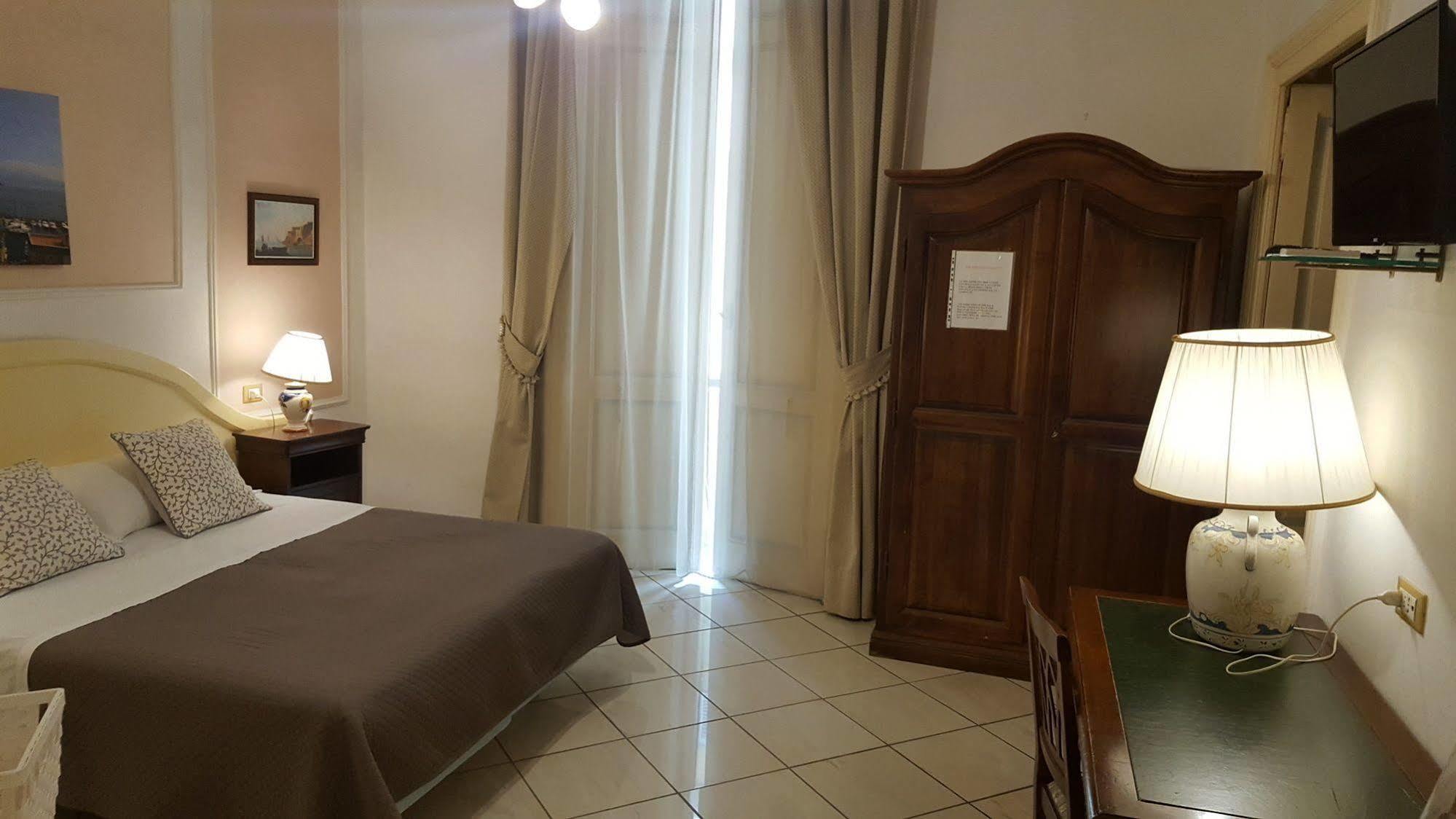 Bed & Breakfast Napoli Centrale Zewnętrze zdjęcie